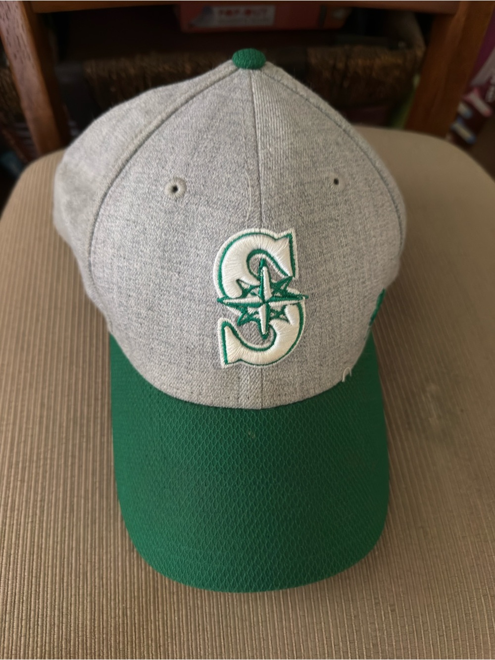 Seattle Mariners Grey and Green Fitted Baseball Cap obo